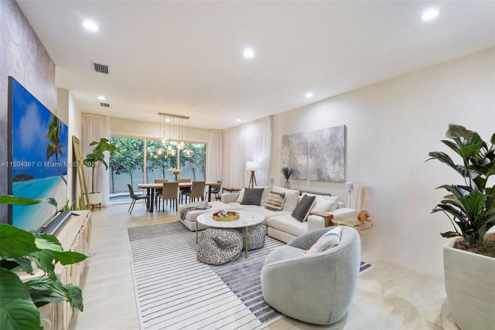 2735 Brickell Ct, Miami, FL, 33129 United States, 5 Bedrooms Bedrooms, ,5 BathroomsBathrooms,Residential,For Sale,Brickell Ct,A11504387