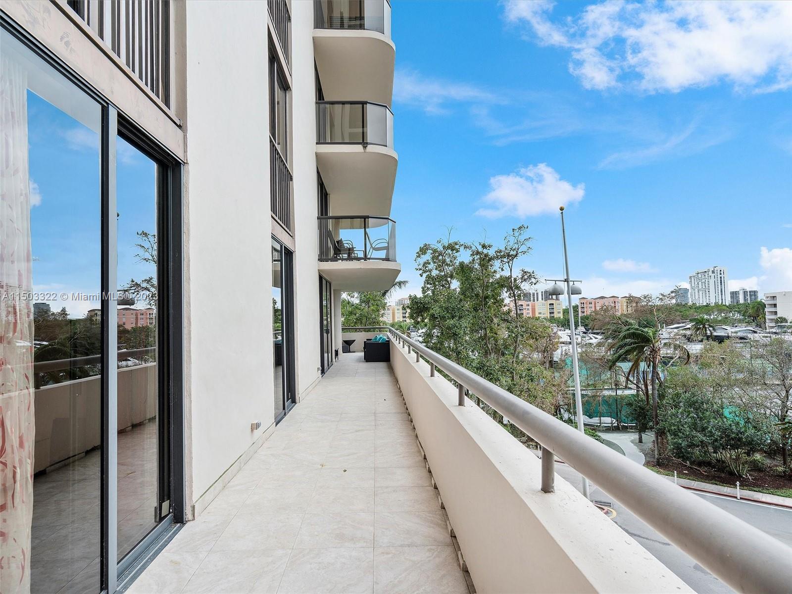 19667 Turnberry Way, Aventura, FL, 33180 United States, 2 Bedrooms Bedrooms, ,2 BathroomsBathrooms,Residential,For Sale,Turnberry Way,A11503322