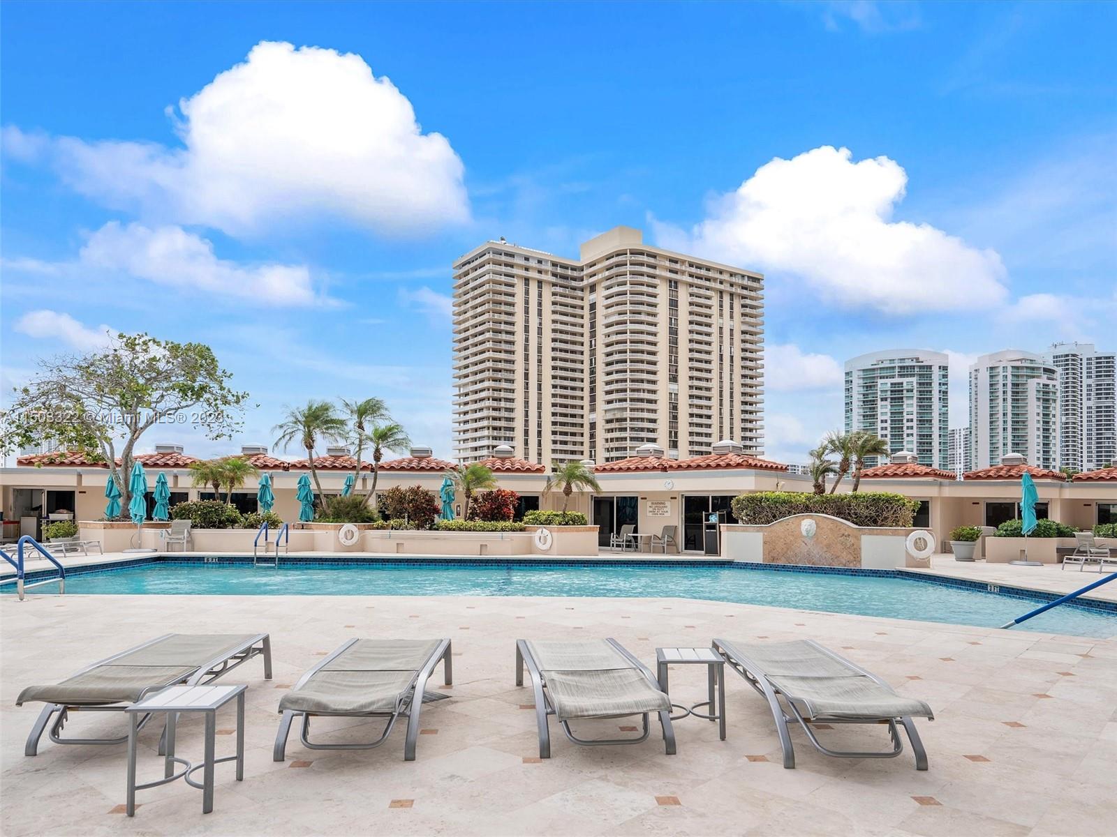 19667 Turnberry Way, Aventura, FL, 33180 United States, 2 Bedrooms Bedrooms, ,2 BathroomsBathrooms,Residential,For Sale,Turnberry Way,A11503322