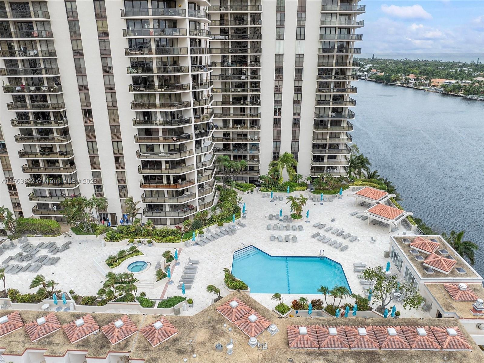 19667 Turnberry Way, Aventura, FL, 33180 United States, 2 Bedrooms Bedrooms, ,2 BathroomsBathrooms,Residential,For Sale,Turnberry Way,A11503322