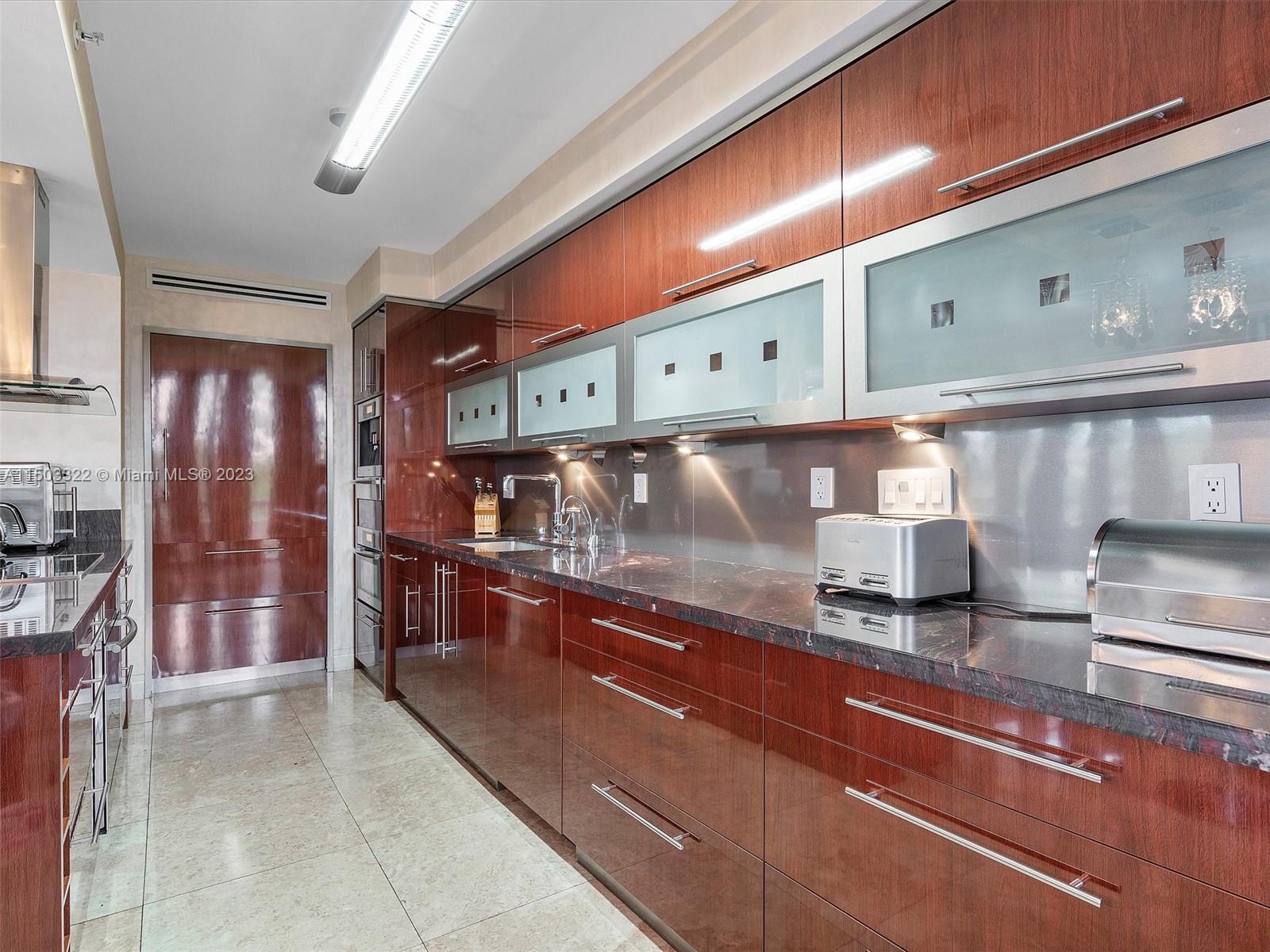 19667 Turnberry Way, Aventura, FL, 33180 United States, 2 Bedrooms Bedrooms, ,2 BathroomsBathrooms,Residential,For Sale,Turnberry Way,A11503322