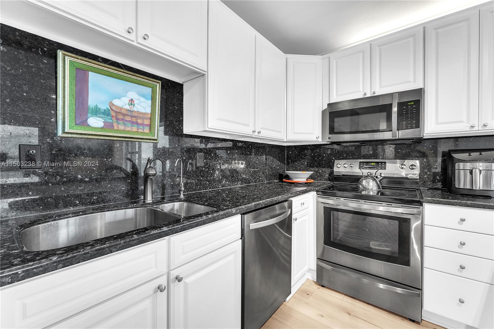 11111 Biscayne Blvd 15A, Miami, Florida 33181, 2 Bedrooms Bedrooms, ,2 BathroomsBathrooms,Residential,For Sale,11111 Biscayne Blvd 15A,A11503238