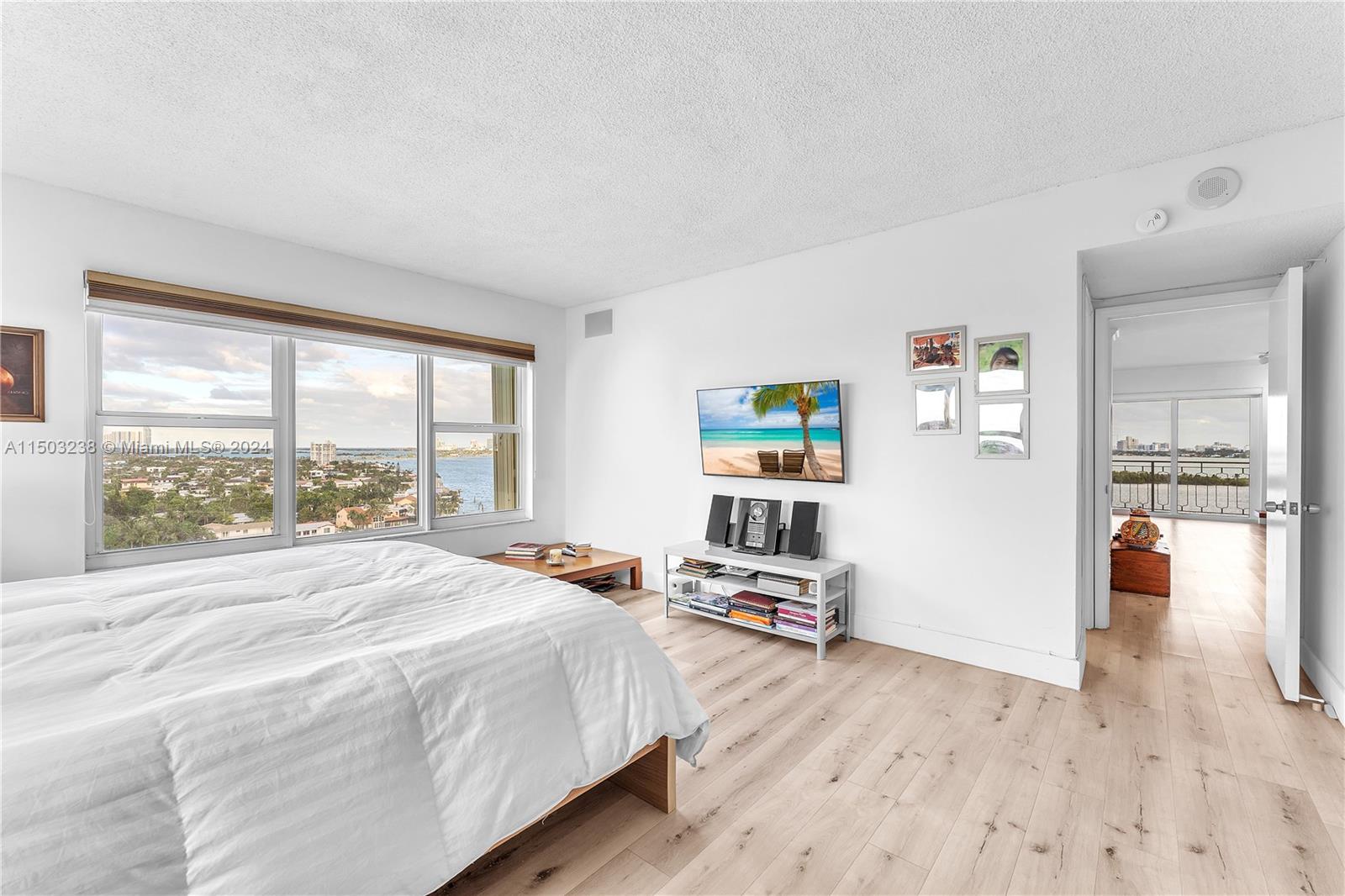11111 Biscayne Blvd 15A, Miami, Florida 33181, 2 Bedrooms Bedrooms, ,2 BathroomsBathrooms,Residential,For Sale,11111 Biscayne Blvd 15A,A11503238