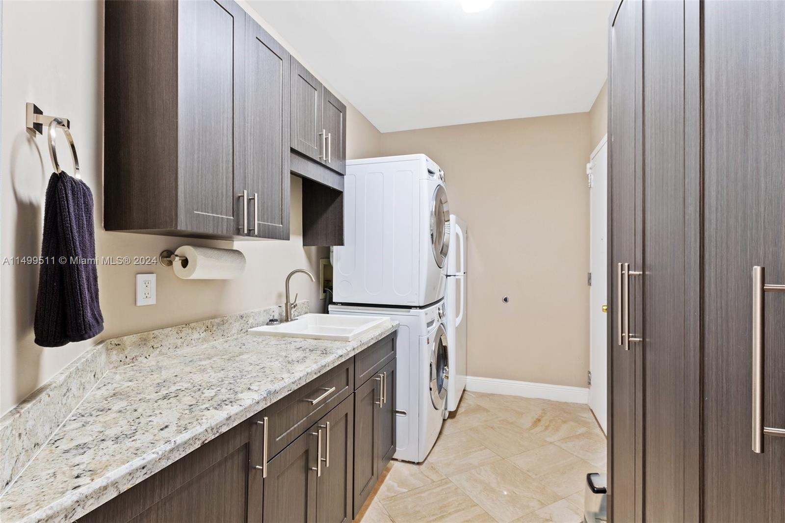 19500 Turnberry Way, Aventura, FL, 33180 United States, 4 Bedrooms Bedrooms, ,4 BathroomsBathrooms,Residential,For Sale,Turnberry Way,A11499511