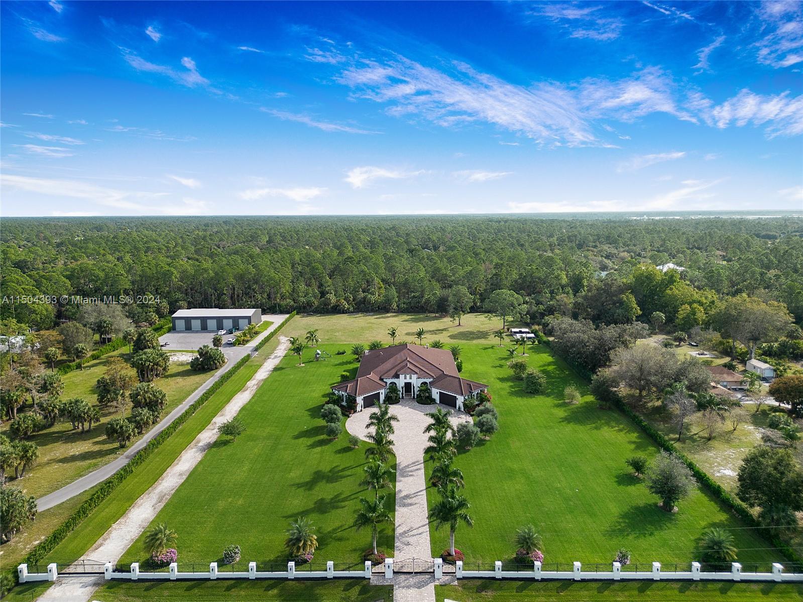 626 17th St, Naples, FL, 34117 United States, 4 Bedrooms Bedrooms, ,4 BathroomsBathrooms,Residential,For Sale,17th St,A11504393
