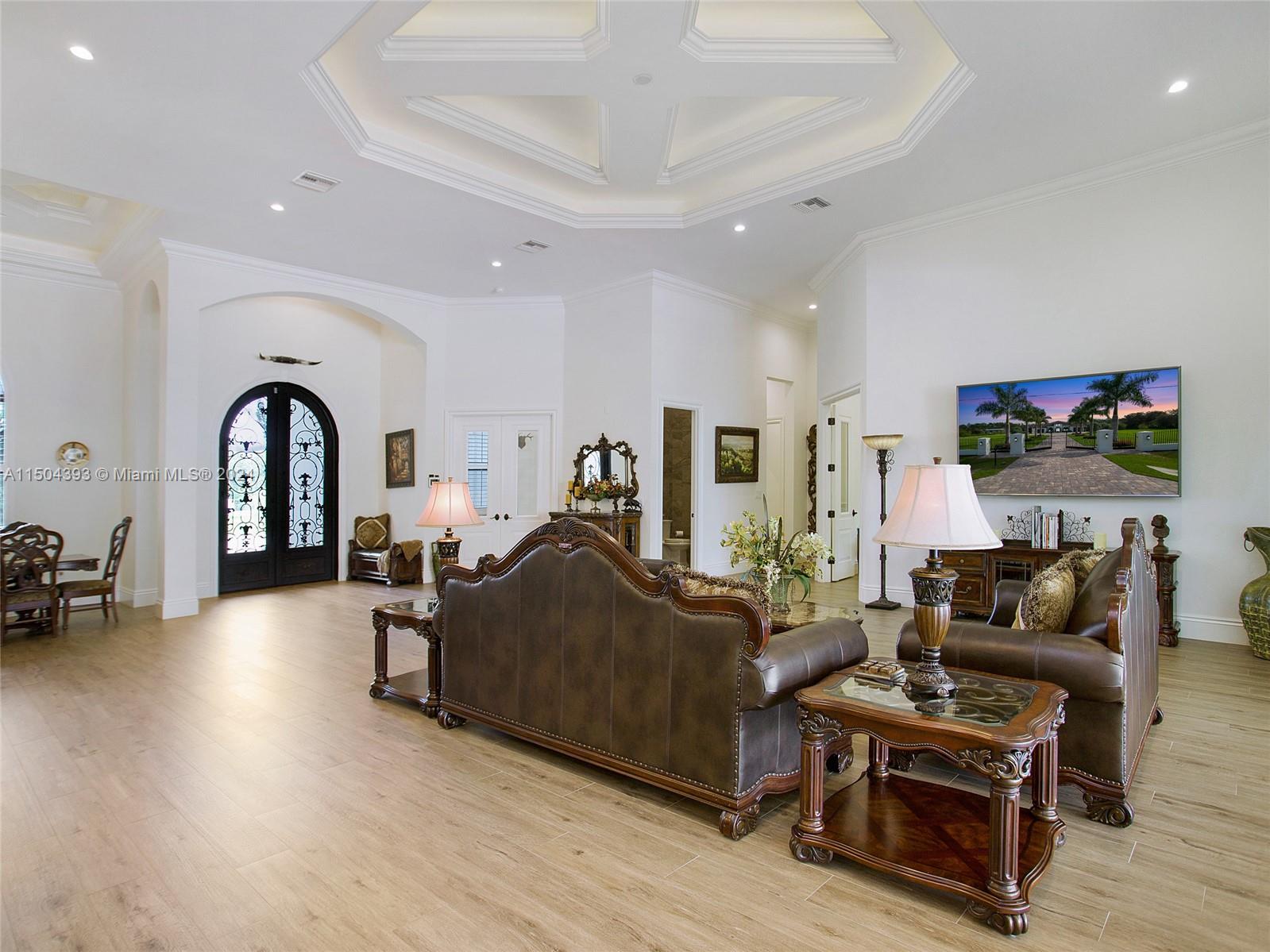 626 17th St, Naples, FL, 34117 United States, 4 Bedrooms Bedrooms, ,4 BathroomsBathrooms,Residential,For Sale,17th St,A11504393