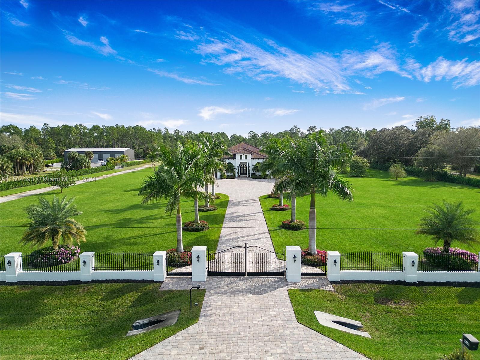 626 17th St, Naples, FL, 34117 United States, 4 Bedrooms Bedrooms, ,4 BathroomsBathrooms,Residential,For Sale,17th St,A11504393