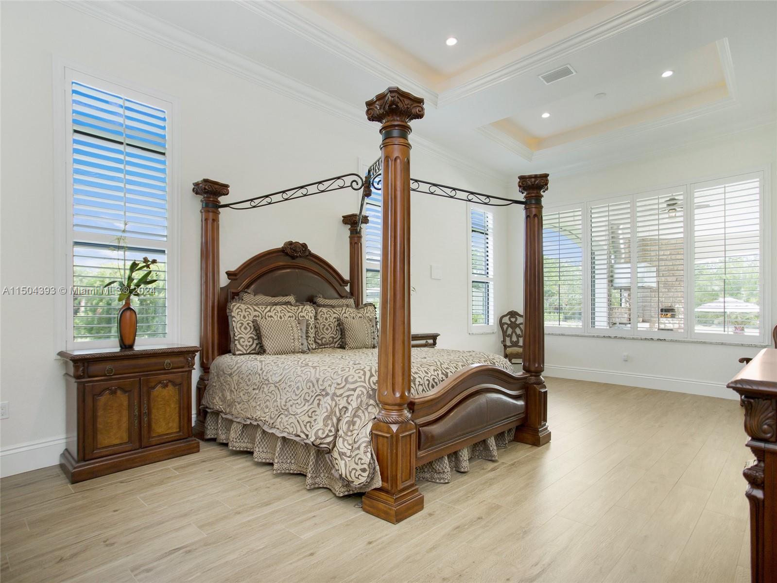 626 17th St, Naples, FL, 34117 United States, 4 Bedrooms Bedrooms, ,4 BathroomsBathrooms,Residential,For Sale,17th St,A11504393