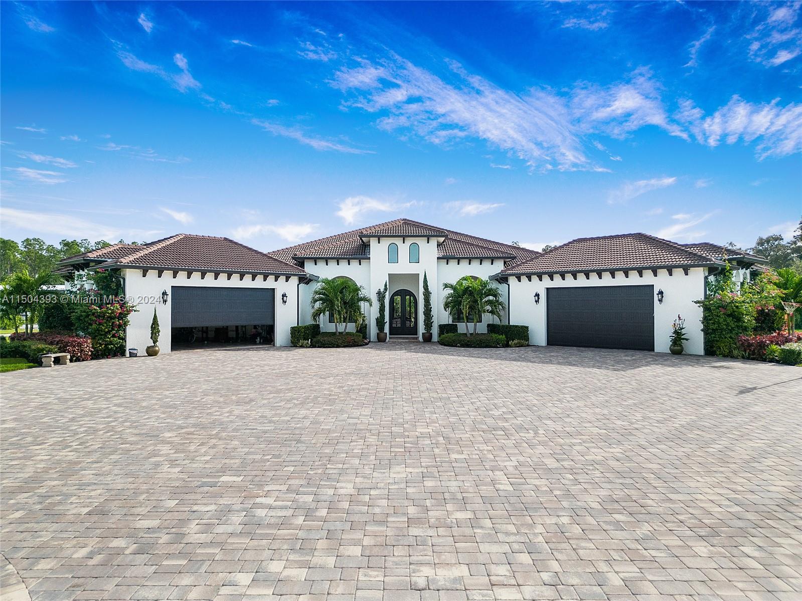 626 17th St, Naples, FL, 34117 United States, 4 Bedrooms Bedrooms, ,4 BathroomsBathrooms,Residential,For Sale,17th St,A11504393