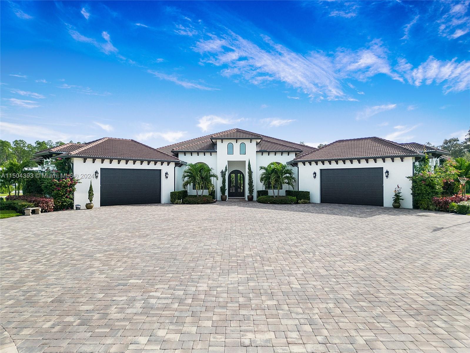 626 17th St, Naples, FL, 34117 United States, 4 Bedrooms Bedrooms, ,4 BathroomsBathrooms,Residential,For Sale,17th St,A11504393