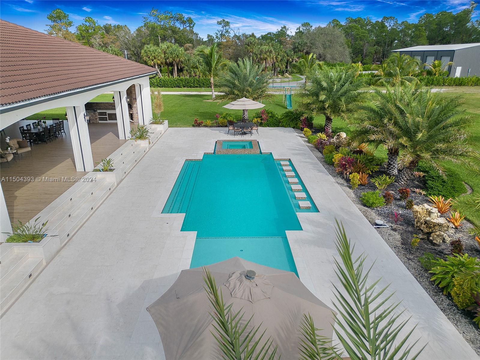 626 17th St, Naples, FL, 34117 United States, 4 Bedrooms Bedrooms, ,4 BathroomsBathrooms,Residential,For Sale,17th St,A11504393