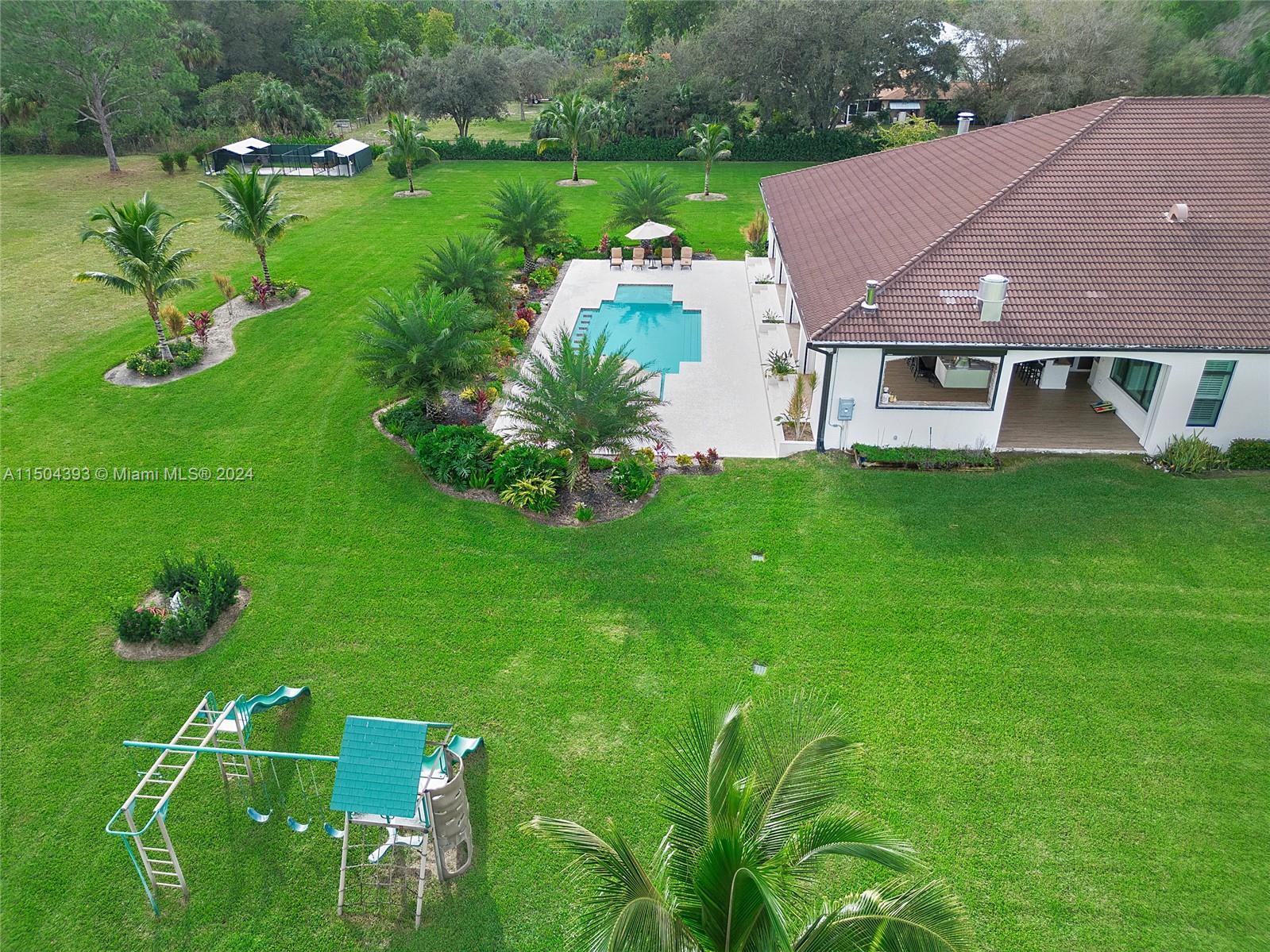 626 17th St, Naples, FL, 34117 United States, 4 Bedrooms Bedrooms, ,4 BathroomsBathrooms,Residential,For Sale,17th St,A11504393