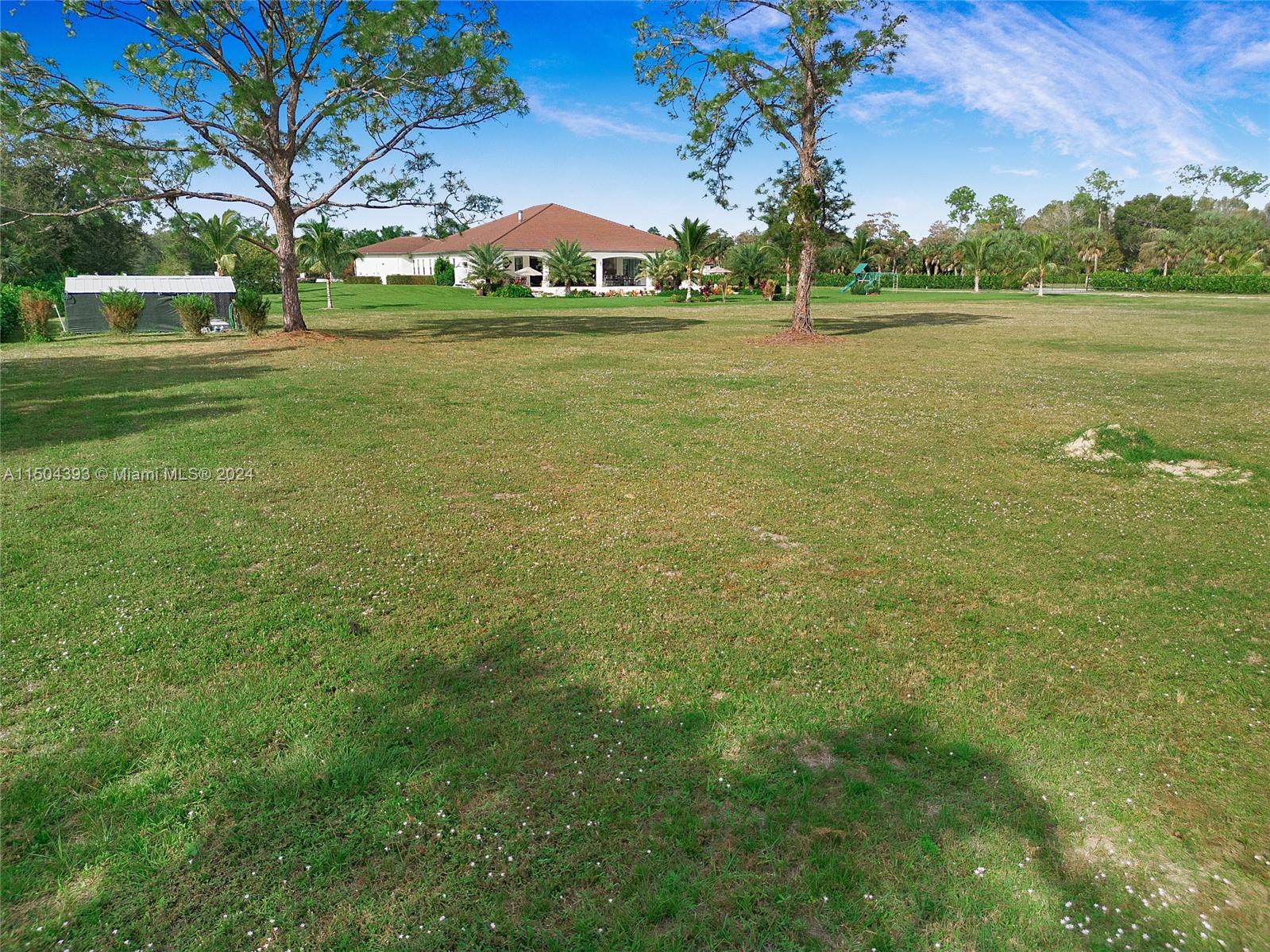 626 17th St, Naples, FL, 34117 United States, 4 Bedrooms Bedrooms, ,4 BathroomsBathrooms,Residential,For Sale,17th St,A11504393