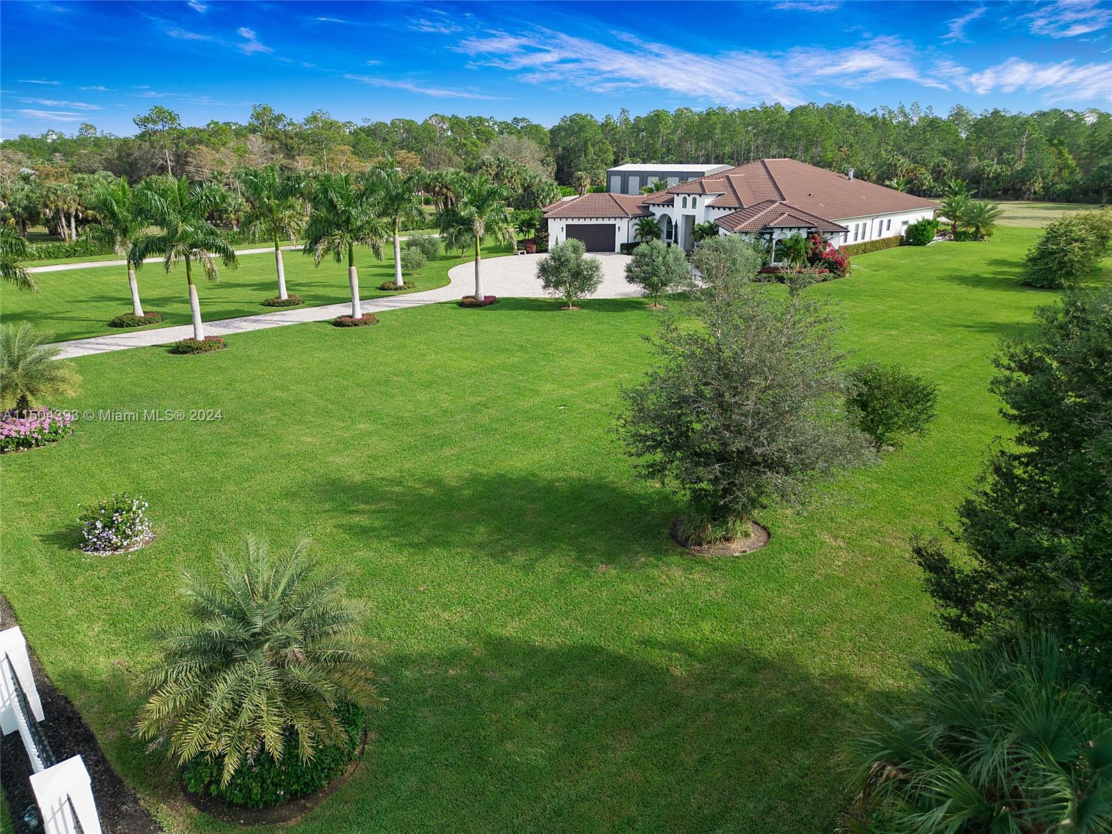 626 17th St, Naples, FL, 34117 United States, 4 Bedrooms Bedrooms, ,4 BathroomsBathrooms,Residential,For Sale,17th St,A11504393