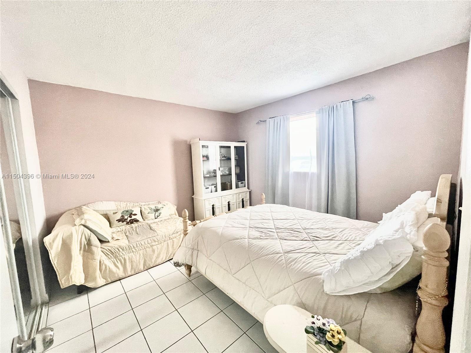 2145 Pierce St, Hollywood, FL, 33020 United States, 1 Bedroom Bedrooms, ,1 BathroomBathrooms,Residential,For Sale,Pierce St,A11504396
