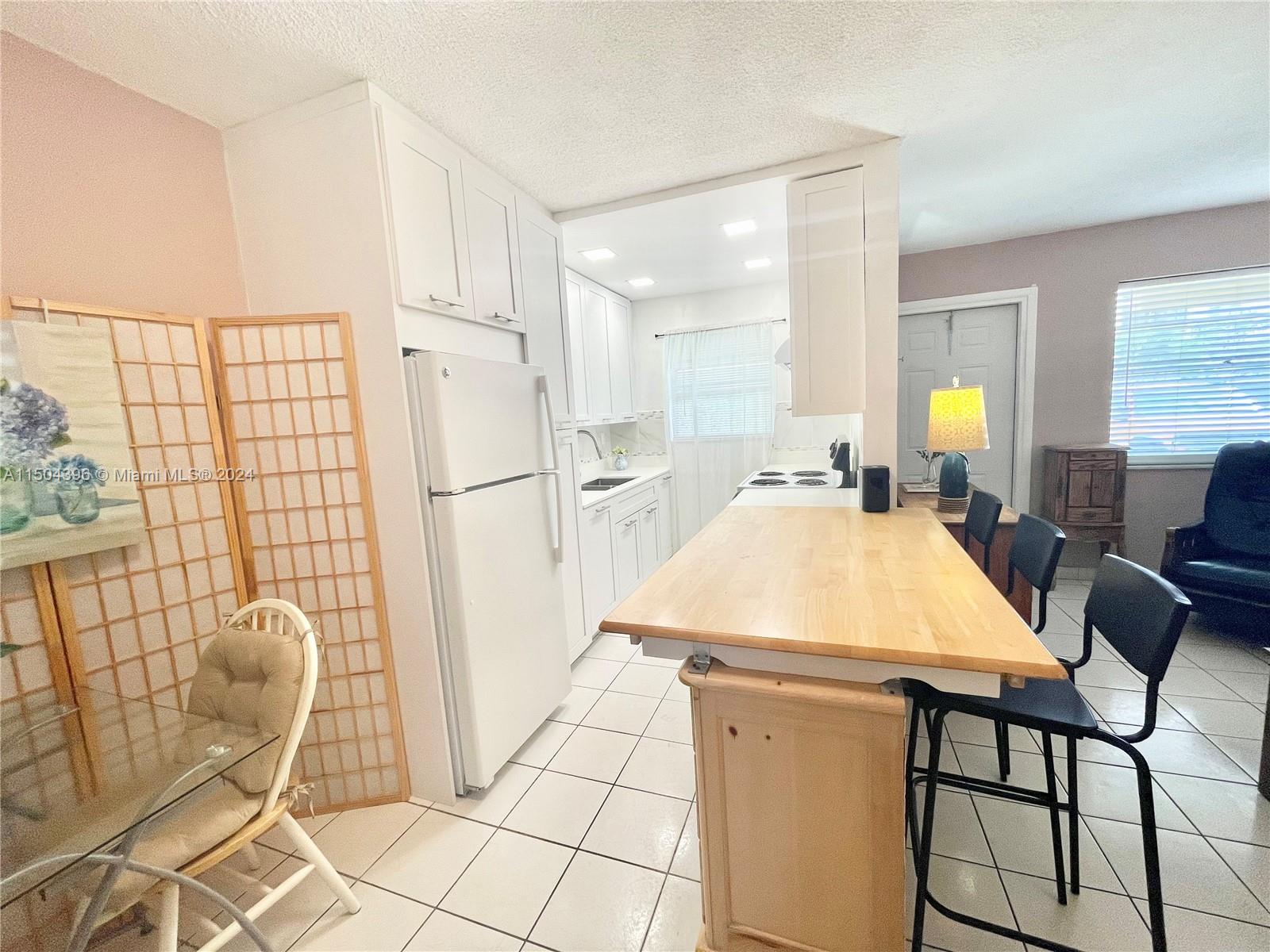 2145 Pierce St, Hollywood, FL, 33020 United States, 1 Bedroom Bedrooms, ,1 BathroomBathrooms,Residential,For Sale,Pierce St,A11504396