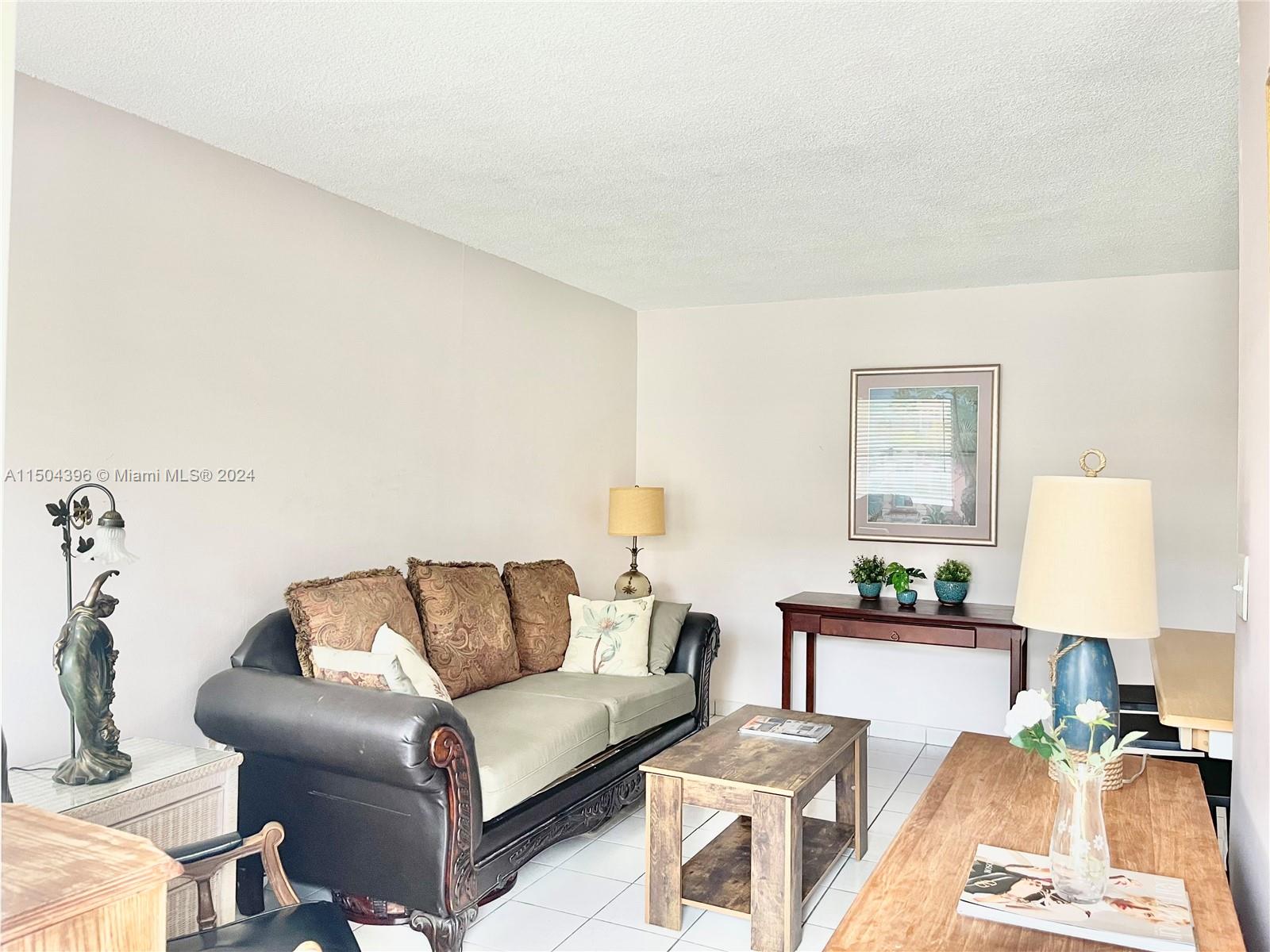 2145 Pierce St, Hollywood, FL, 33020 United States, 1 Bedroom Bedrooms, ,1 BathroomBathrooms,Residential,For Sale,Pierce St,A11504396