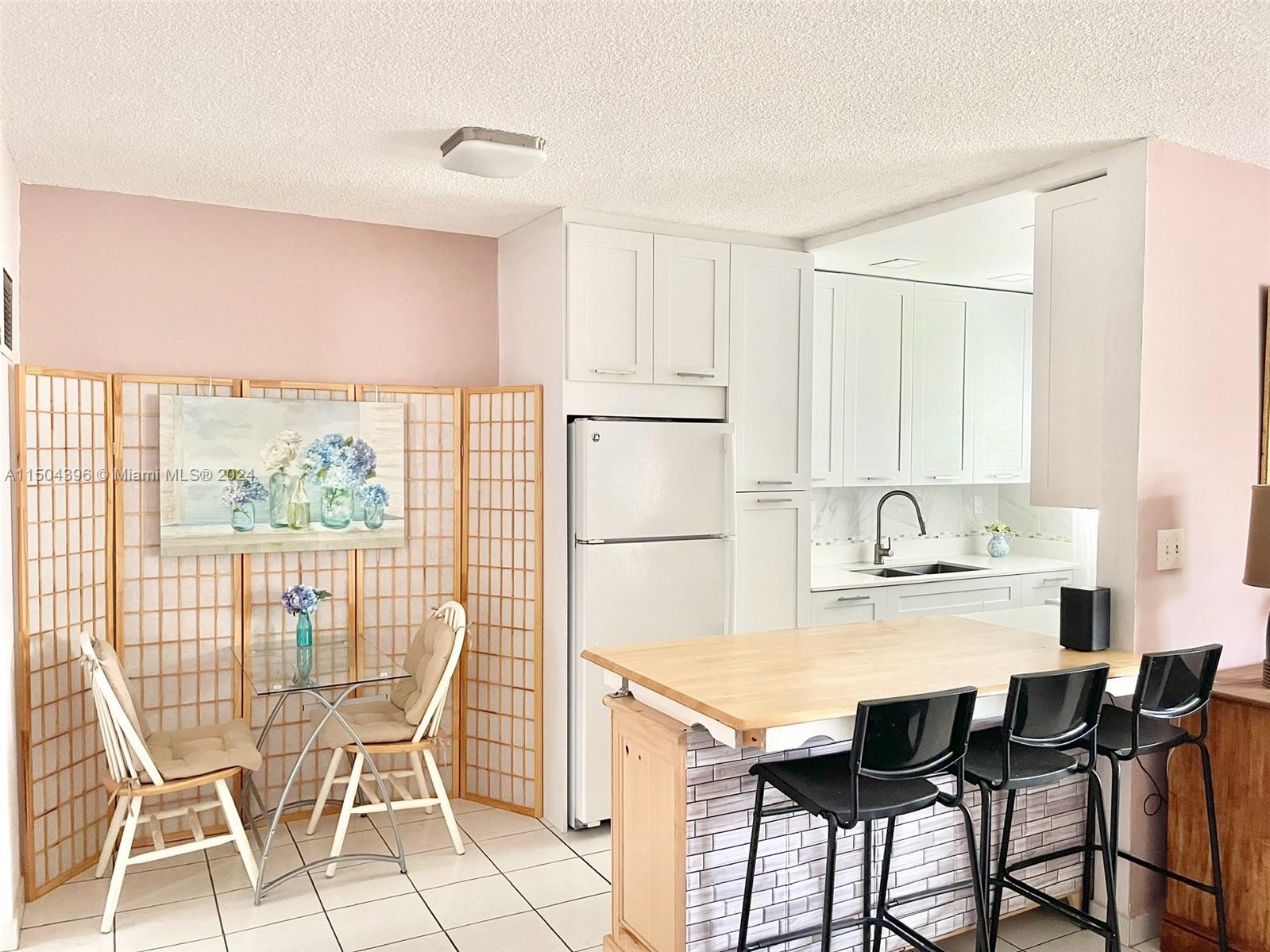 2145 Pierce St, Hollywood, FL, 33020 United States, 1 Bedroom Bedrooms, ,1 BathroomBathrooms,Residential,For Sale,Pierce St,A11504396