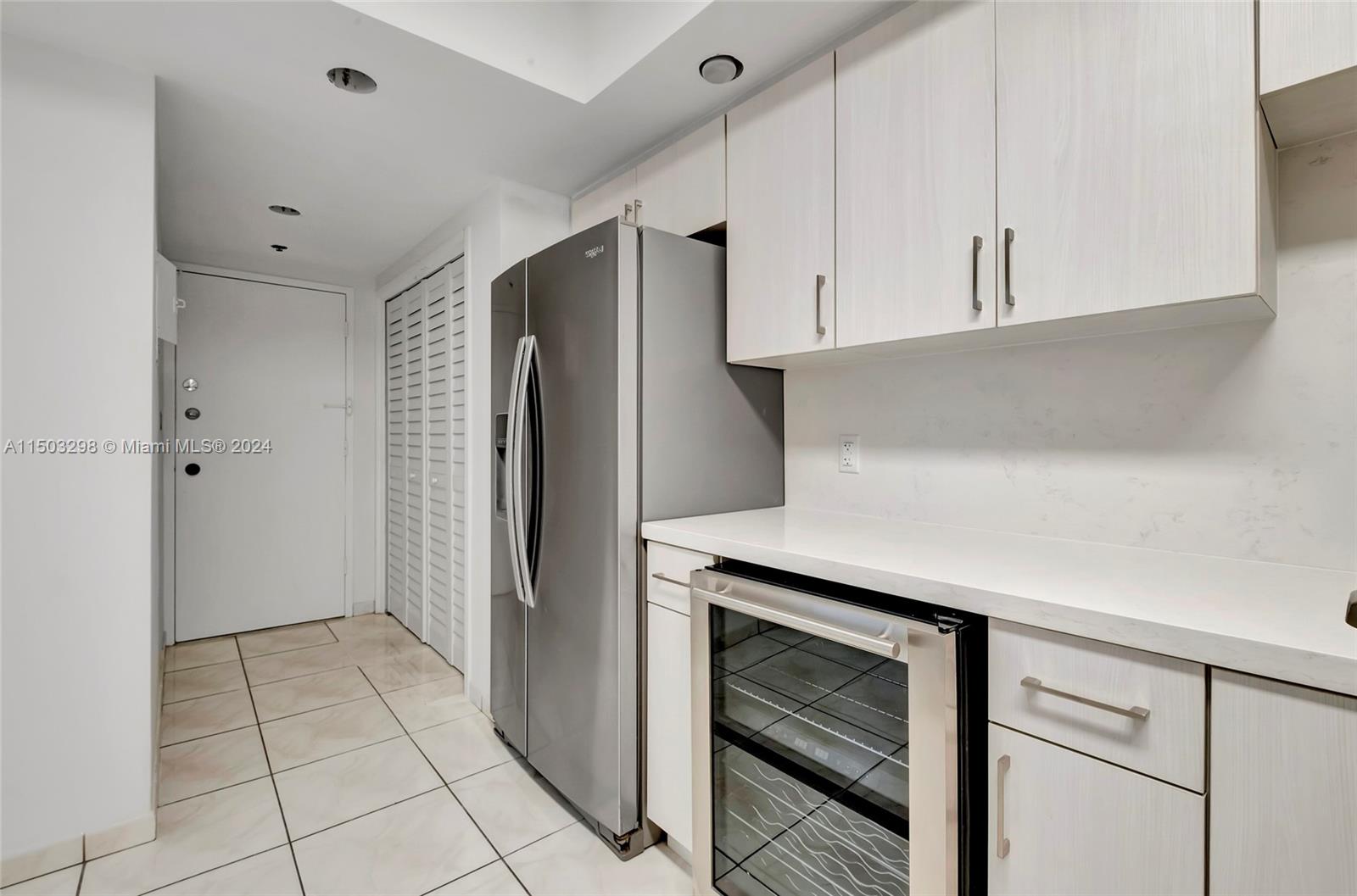 5825 Collins Ave 11E, Miami Beach, Florida 33140, 2 Bedrooms Bedrooms, ,2 BathroomsBathrooms,Residential,For Sale,5825 Collins Ave 11E,A11503298