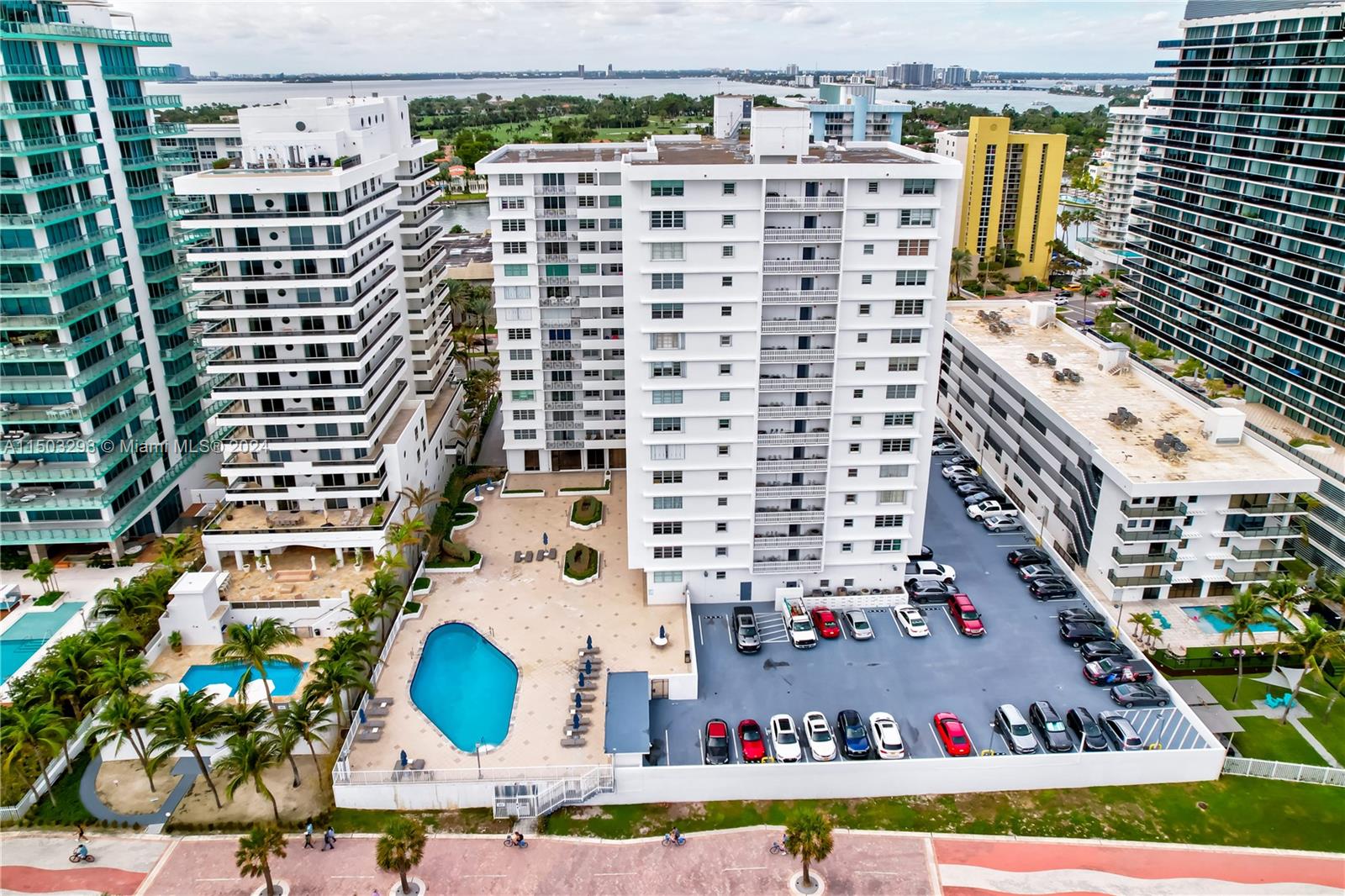 5825 Collins Ave 11E, Miami Beach, Florida 33140, 2 Bedrooms Bedrooms, ,2 BathroomsBathrooms,Residential,For Sale,5825 Collins Ave 11E,A11503298