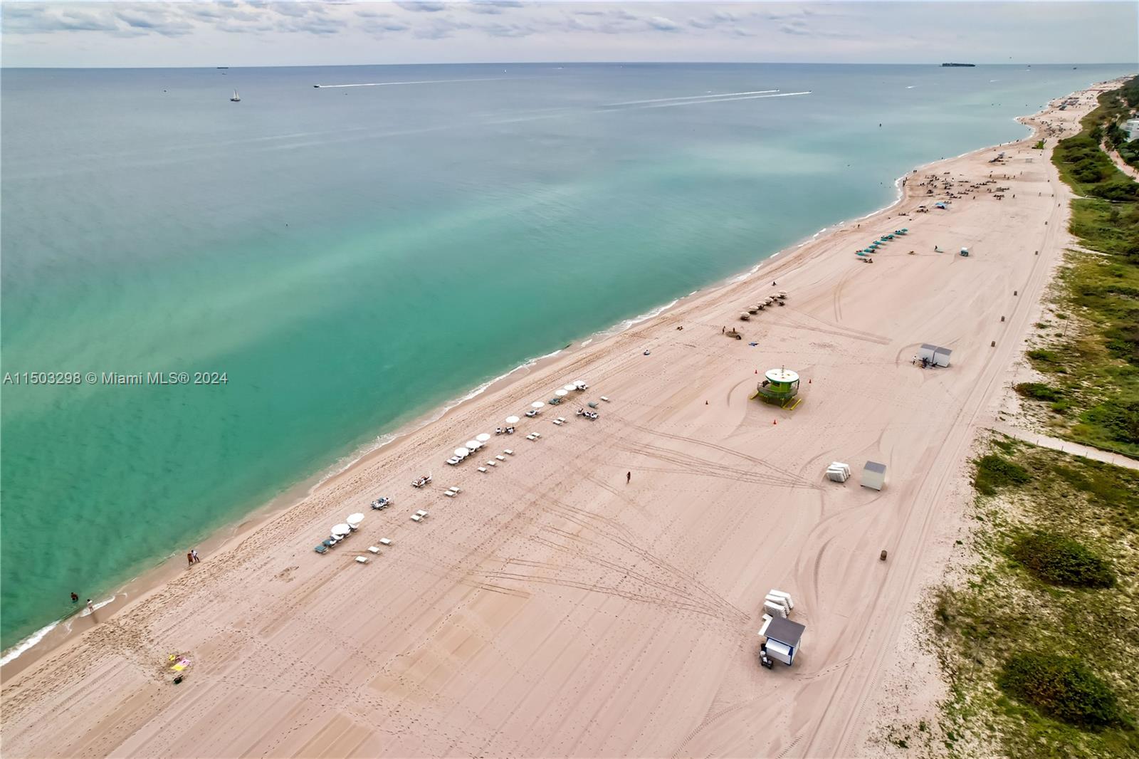 5825 Collins Ave 11E, Miami Beach, Florida 33140, 2 Bedrooms Bedrooms, ,2 BathroomsBathrooms,Residential,For Sale,5825 Collins Ave 11E,A11503298