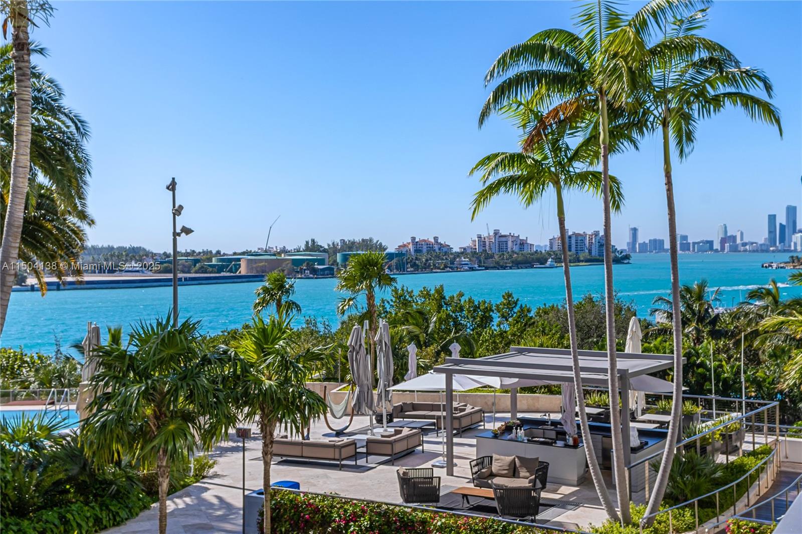 800 Pointe Dr, Miami Beach, FL, 33139 United States, 3 Bedrooms Bedrooms, ,3 BathroomsBathrooms,Residential,For Sale,Pointe Dr,A11504138