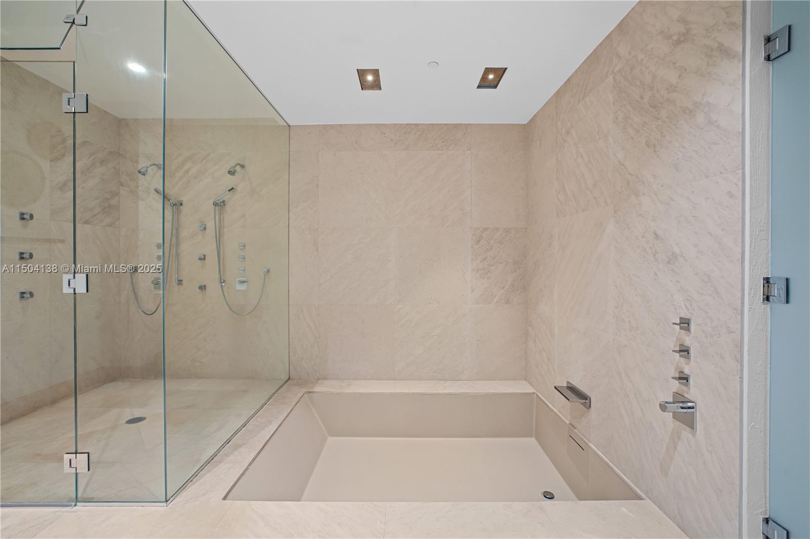 800 Pointe Dr, Miami Beach, FL, 33139 United States, 3 Bedrooms Bedrooms, ,3 BathroomsBathrooms,Residential,For Sale,Pointe Dr,A11504138
