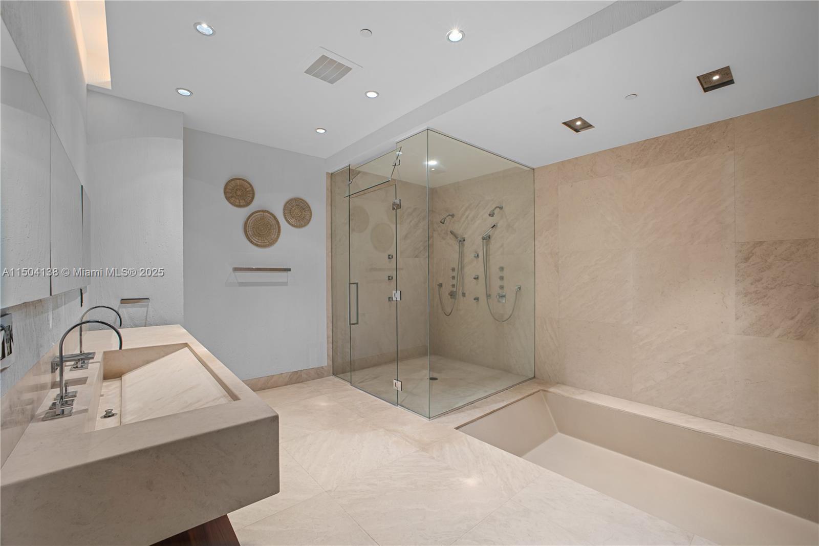 800 Pointe Dr, Miami Beach, FL, 33139 United States, 3 Bedrooms Bedrooms, ,3 BathroomsBathrooms,Residential,For Sale,Pointe Dr,A11504138