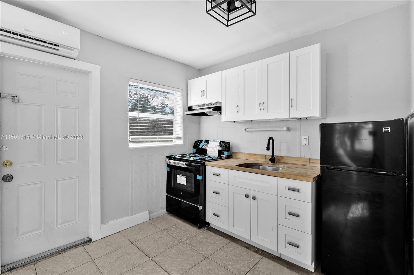 1430 7th St, Fort Lauderdale, FL, 33311 United States, 2 Bedrooms Bedrooms, ,1 BathroomBathrooms,Residential,For Sale,7th St,A11503315