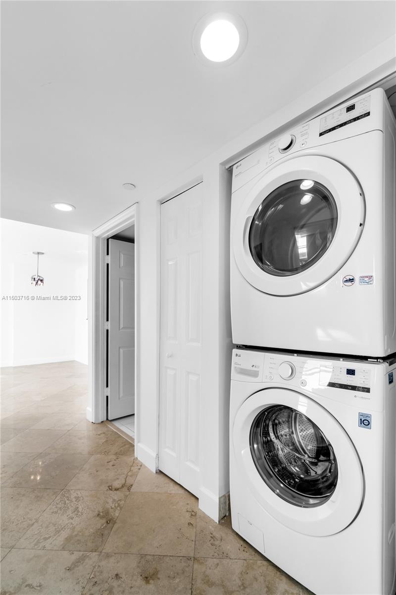 3000 Coral Way 1502, Miami, Florida 33145, 2 Bedrooms Bedrooms, ,2 BathroomsBathrooms,Residential,For Sale,3000 Coral Way 1502,A11503716