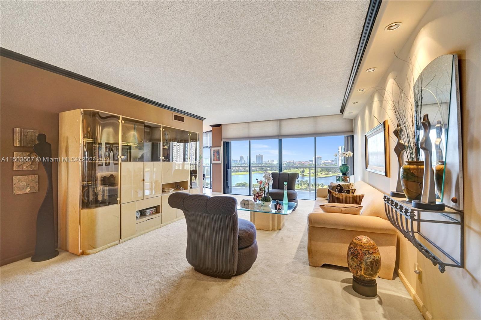 20281 E Country Club Dr 903, Aventura, Florida 33180, 2 Bedrooms Bedrooms, ,2 BathroomsBathrooms,Residential,For Sale,20281 E Country Club Dr 903,A11503567