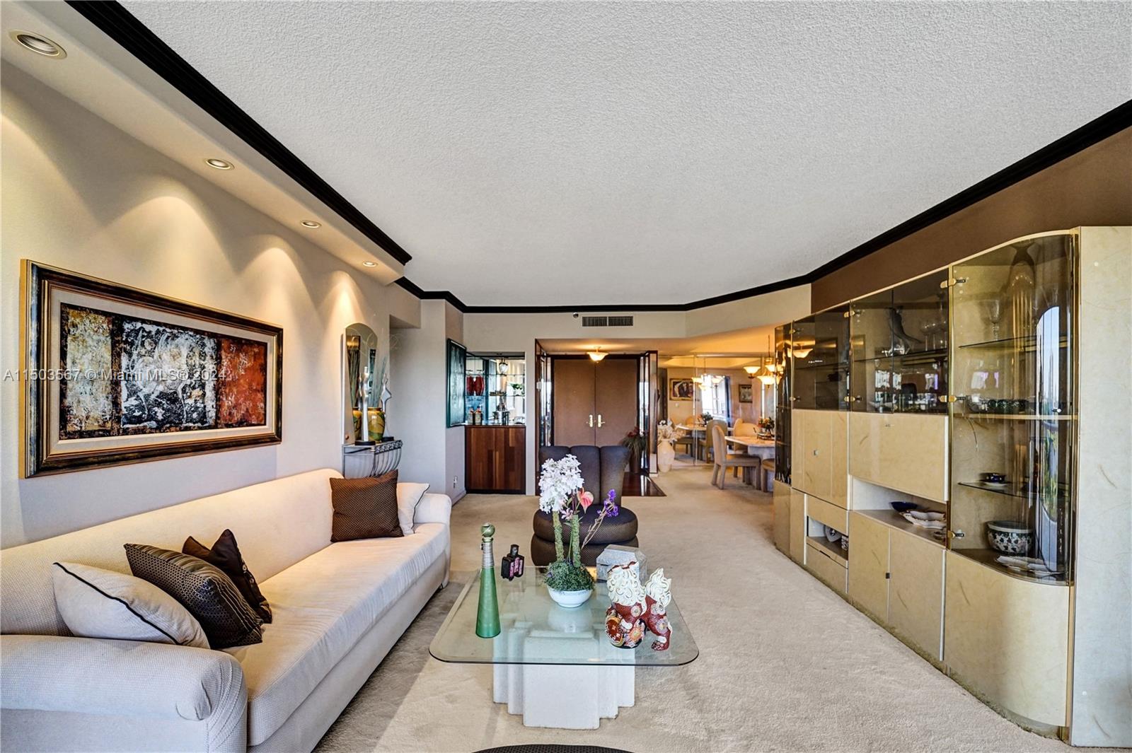 20281 E Country Club Dr 903, Aventura, Florida 33180, 2 Bedrooms Bedrooms, ,2 BathroomsBathrooms,Residential,For Sale,20281 E Country Club Dr 903,A11503567