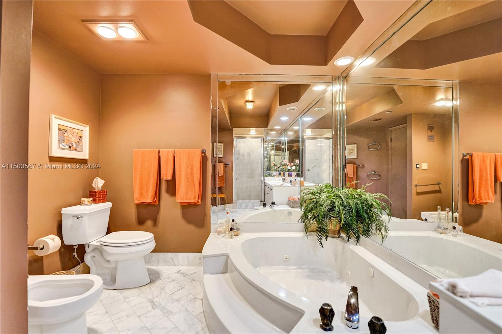 20281 E Country Club Dr 903, Aventura, Florida 33180, 2 Bedrooms Bedrooms, ,2 BathroomsBathrooms,Residential,For Sale,20281 E Country Club Dr 903,A11503567