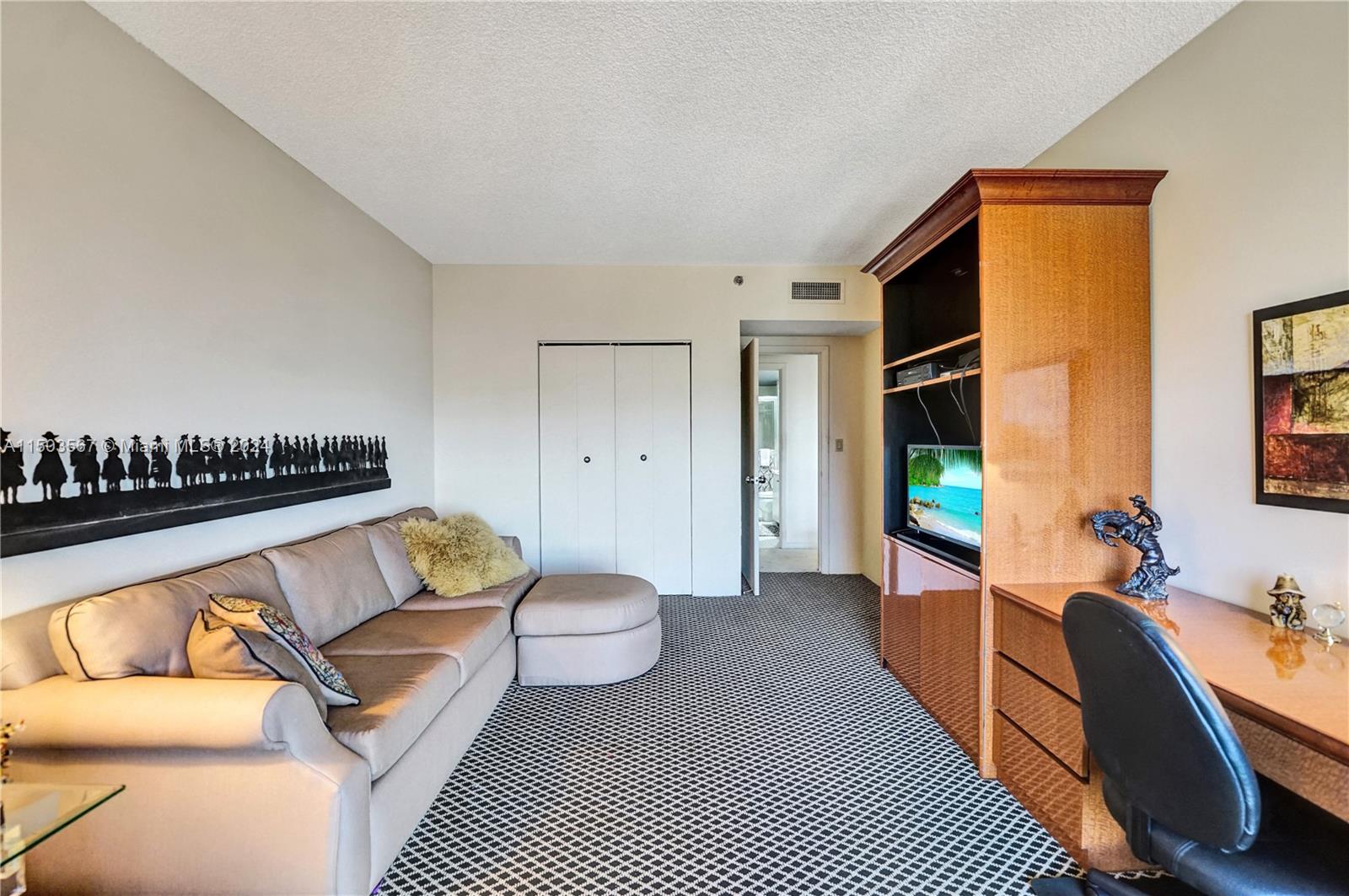 20281 E Country Club Dr 903, Aventura, Florida 33180, 2 Bedrooms Bedrooms, ,2 BathroomsBathrooms,Residential,For Sale,20281 E Country Club Dr 903,A11503567