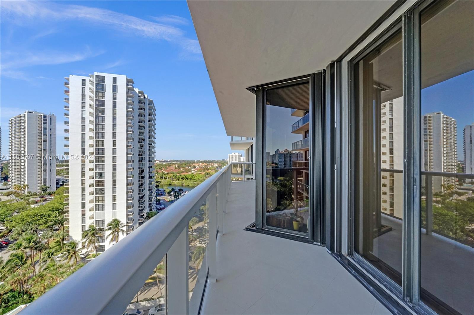 20281 E Country Club Dr 903, Aventura, Florida 33180, 2 Bedrooms Bedrooms, ,2 BathroomsBathrooms,Residential,For Sale,20281 E Country Club Dr 903,A11503567