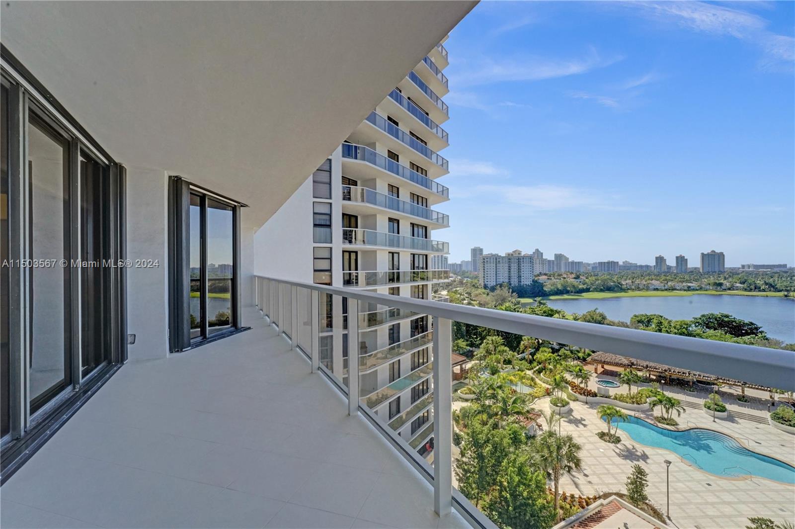 20281 E Country Club Dr 903, Aventura, Florida 33180, 2 Bedrooms Bedrooms, ,2 BathroomsBathrooms,Residential,For Sale,20281 E Country Club Dr 903,A11503567
