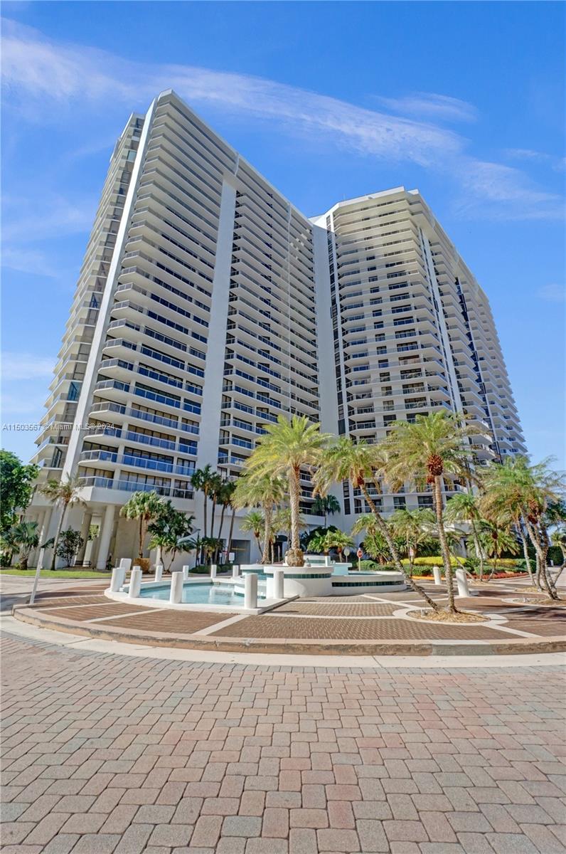 20281 E Country Club Dr 903, Aventura, Florida 33180, 2 Bedrooms Bedrooms, ,2 BathroomsBathrooms,Residential,For Sale,20281 E Country Club Dr 903,A11503567