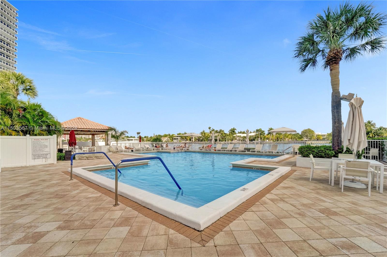 20281 E Country Club Dr 903, Aventura, Florida 33180, 2 Bedrooms Bedrooms, ,2 BathroomsBathrooms,Residential,For Sale,20281 E Country Club Dr 903,A11503567