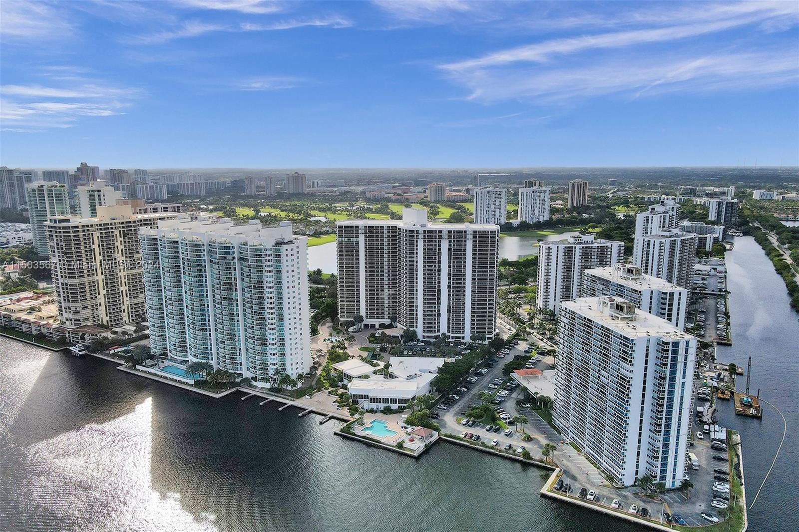 20281 E Country Club Dr 903, Aventura, Florida 33180, 2 Bedrooms Bedrooms, ,2 BathroomsBathrooms,Residential,For Sale,20281 E Country Club Dr 903,A11503567