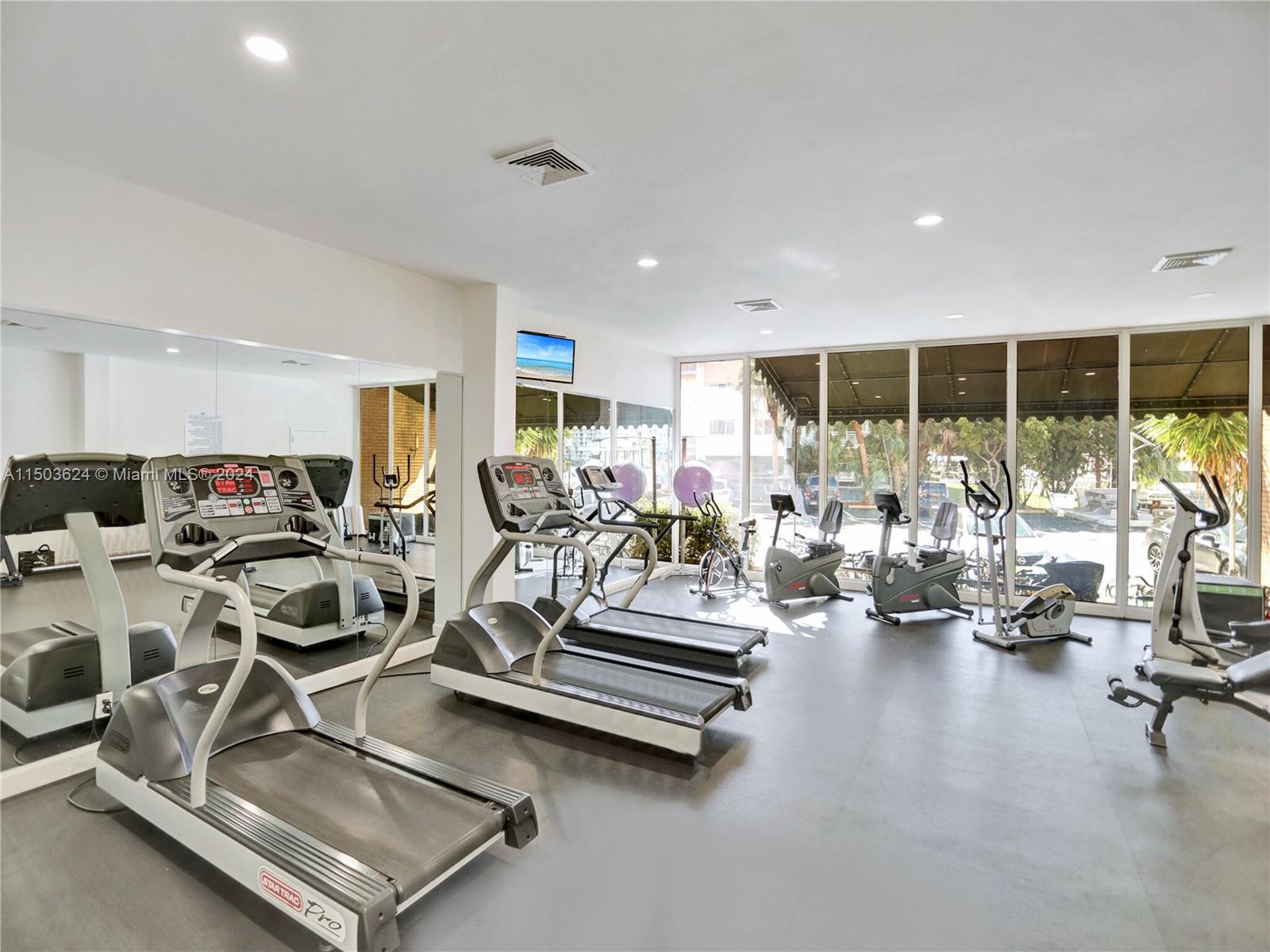 100 Golden Isles Dr 1007 (Available May 1), Hallandale Beach, Florida 33009, 1 Bedroom Bedrooms, ,2 BathroomsBathrooms,Residentiallease,For Rent,100 Golden Isles Dr 1007 (Available May 1),A11503624