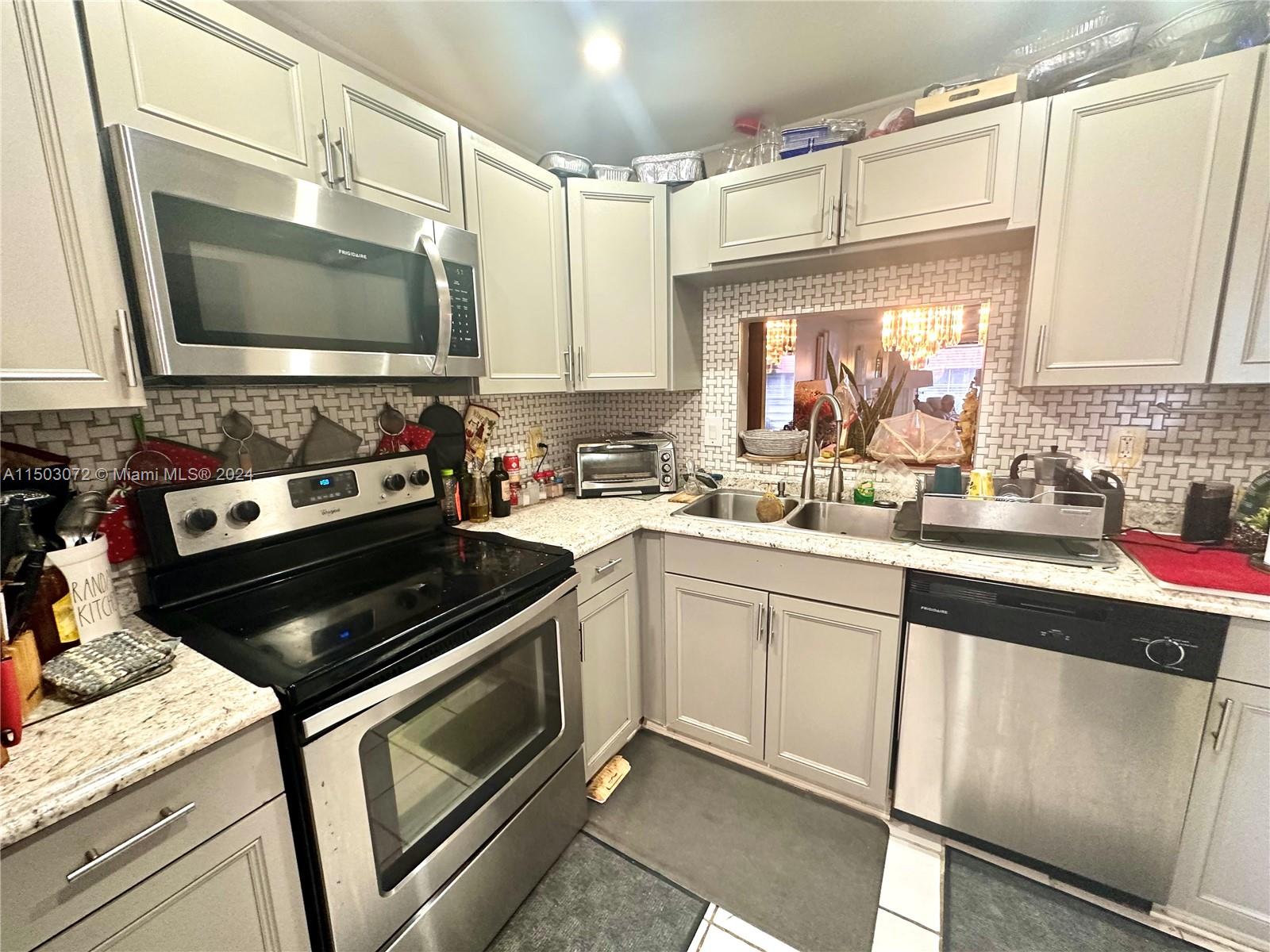 3521 Inverrary Dr, Lauderhill, FL, 33319 United States, 2 Bedrooms Bedrooms, ,2 BathroomsBathrooms,Residential,For Sale,Inverrary Dr,A11503072