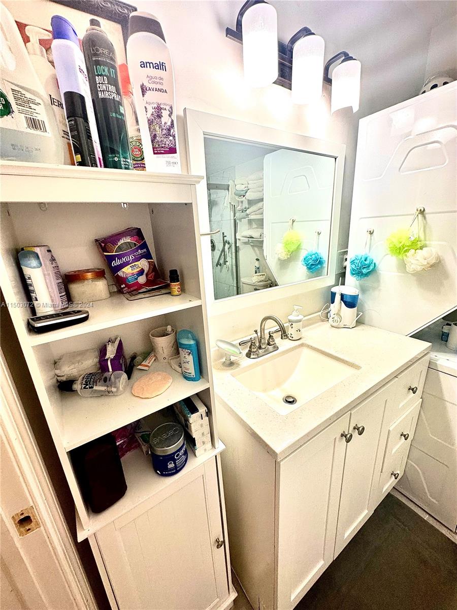 3521 Inverrary Dr, Lauderhill, FL, 33319 United States, 2 Bedrooms Bedrooms, ,2 BathroomsBathrooms,Residential,For Sale,Inverrary Dr,A11503072