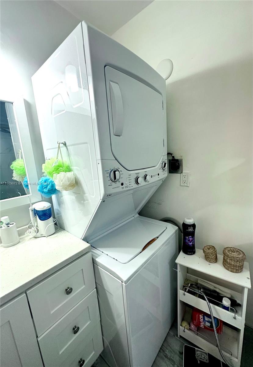 3521 Inverrary Dr, Lauderhill, FL, 33319 United States, 2 Bedrooms Bedrooms, ,2 BathroomsBathrooms,Residential,For Sale,Inverrary Dr,A11503072