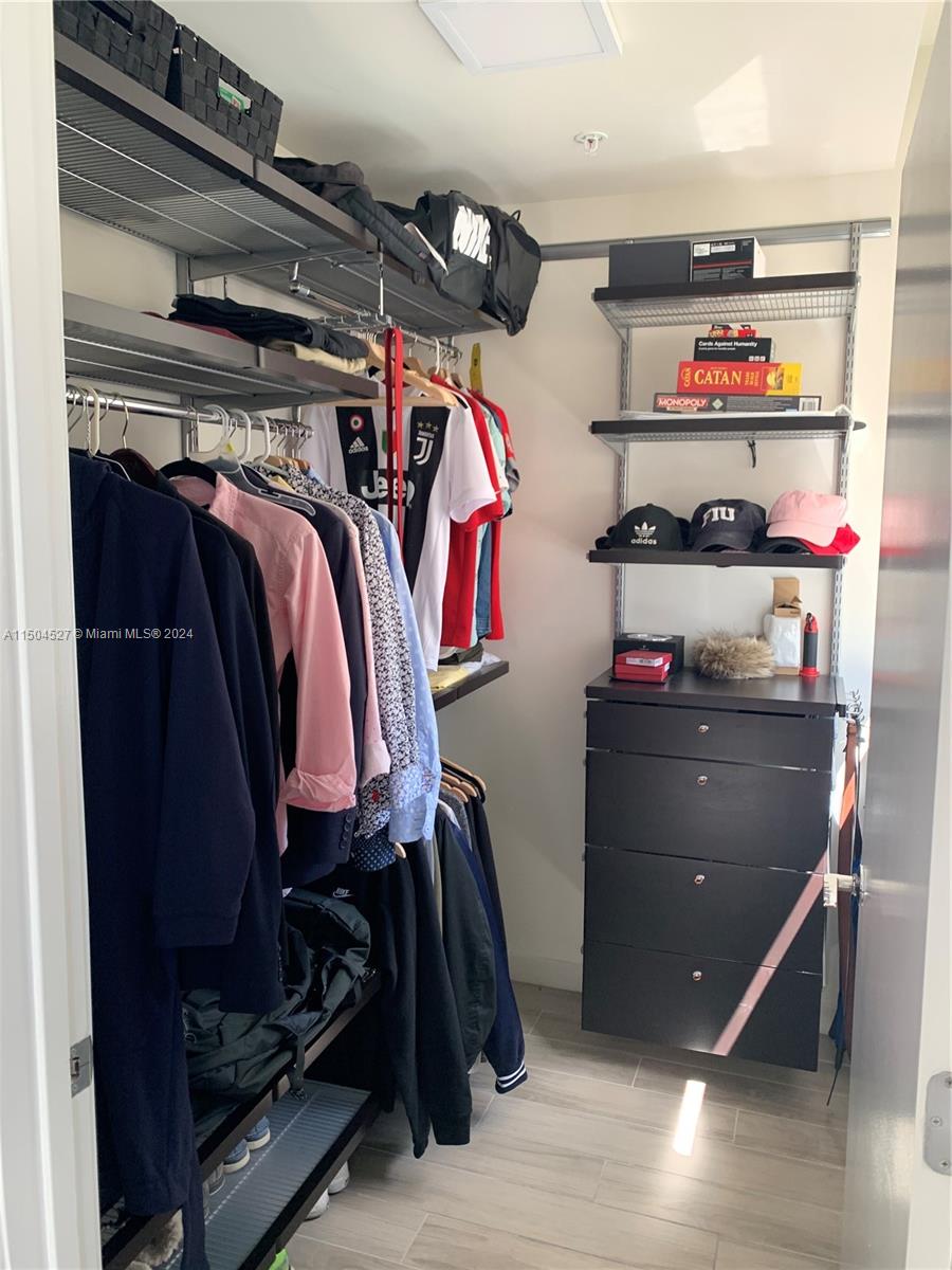 Walk in closet