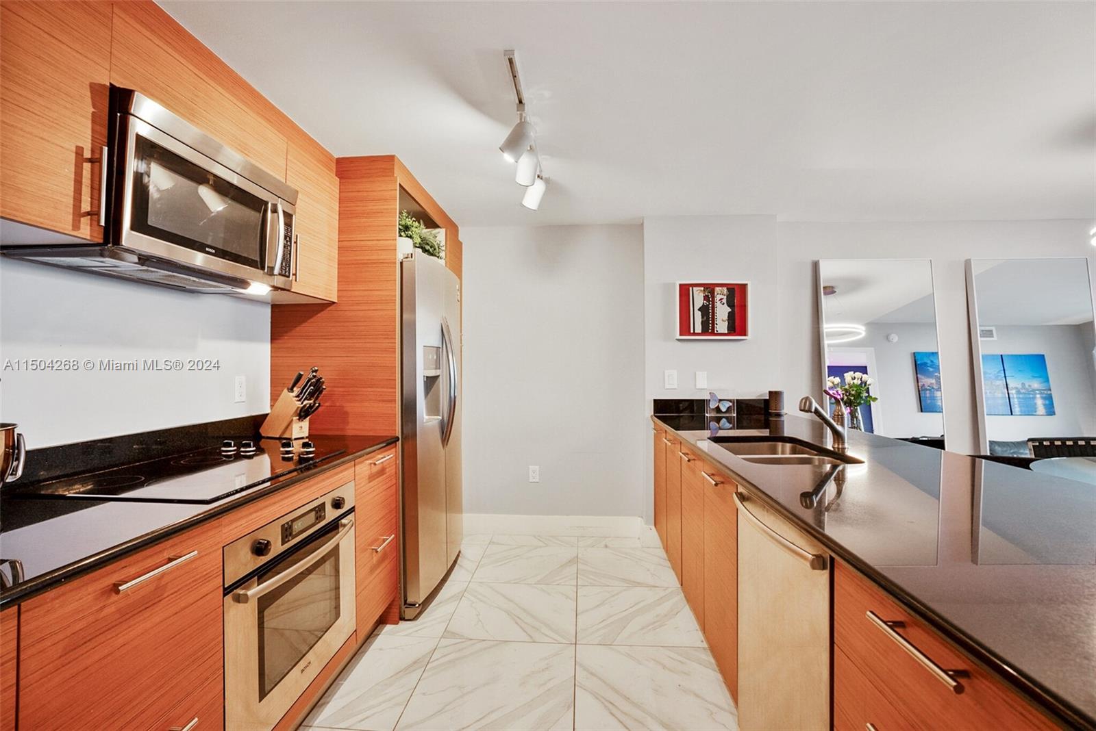 50 Biscayne Blvd 4611, Miami, Florida 33132, 2 Bedrooms Bedrooms, ,2 BathroomsBathrooms,Residential,For Sale,50 Biscayne Blvd 4611,A11504268