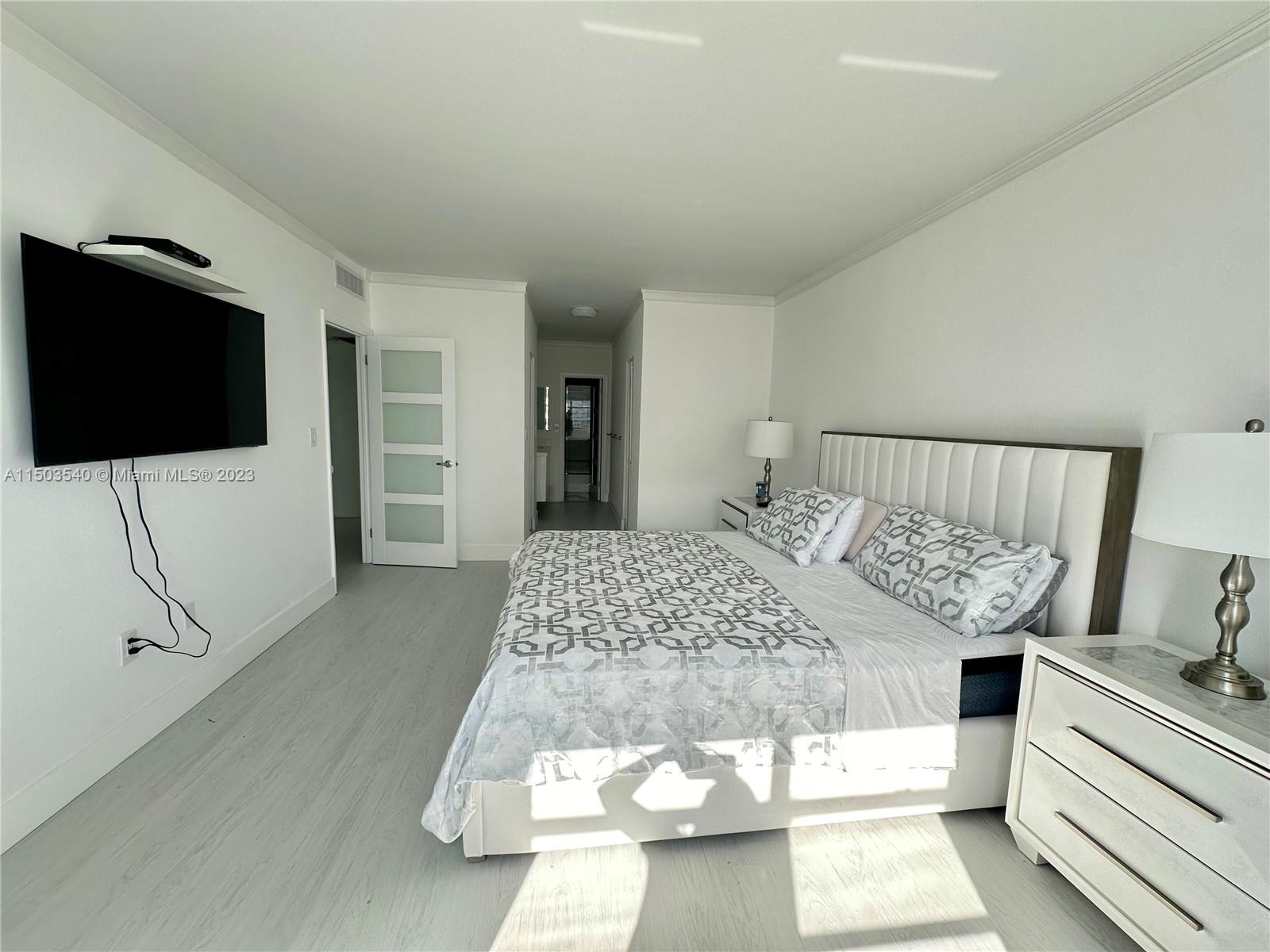 1950 S Ocean Dr 17J, Hallandale Beach, Florida 33009, 2 Bedrooms Bedrooms, ,2 BathroomsBathrooms,Residential,For Sale,1950 S Ocean Dr 17J,A11503540