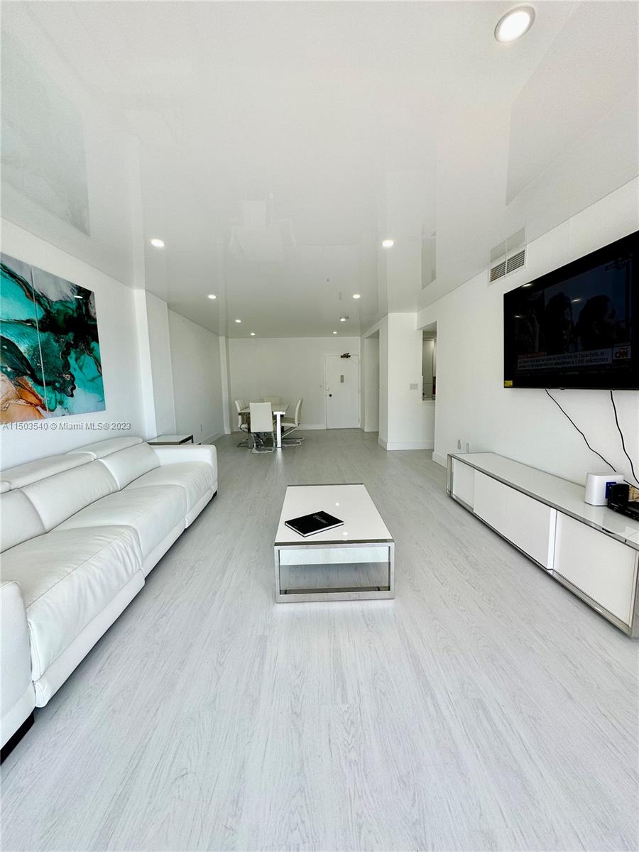 1950 S Ocean Dr 17J, Hallandale Beach, Florida 33009, 2 Bedrooms Bedrooms, ,2 BathroomsBathrooms,Residential,For Sale,1950 S Ocean Dr 17J,A11503540