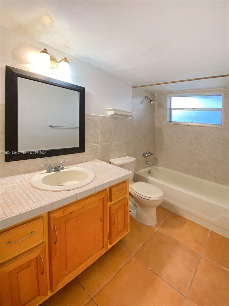 1750 191st St, Miami, FL, 33179 United States, 2 Bedrooms Bedrooms, ,2 BathroomsBathrooms,Residential,For Sale,191st St,A11504586