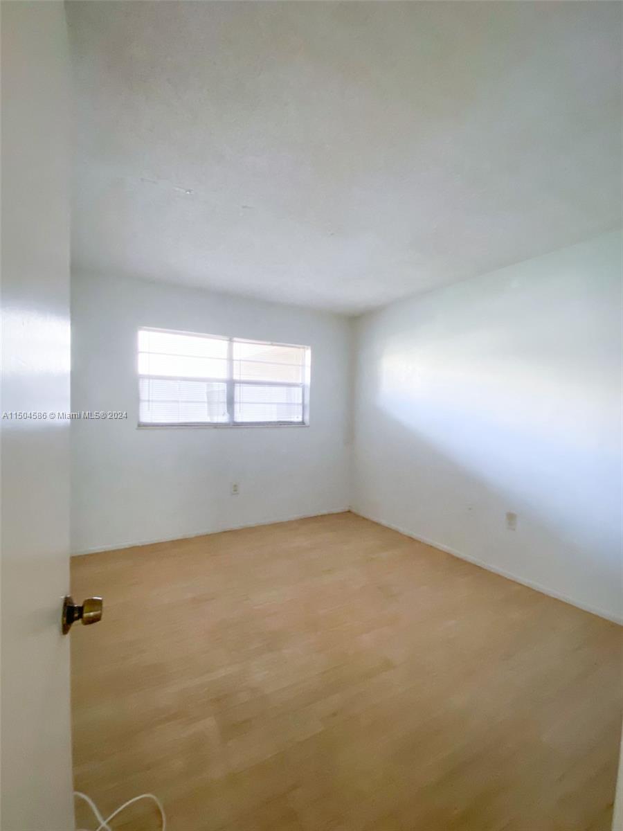 1750 191st St, Miami, FL, 33179 United States, 2 Bedrooms Bedrooms, ,2 BathroomsBathrooms,Residential,For Sale,191st St,A11504586
