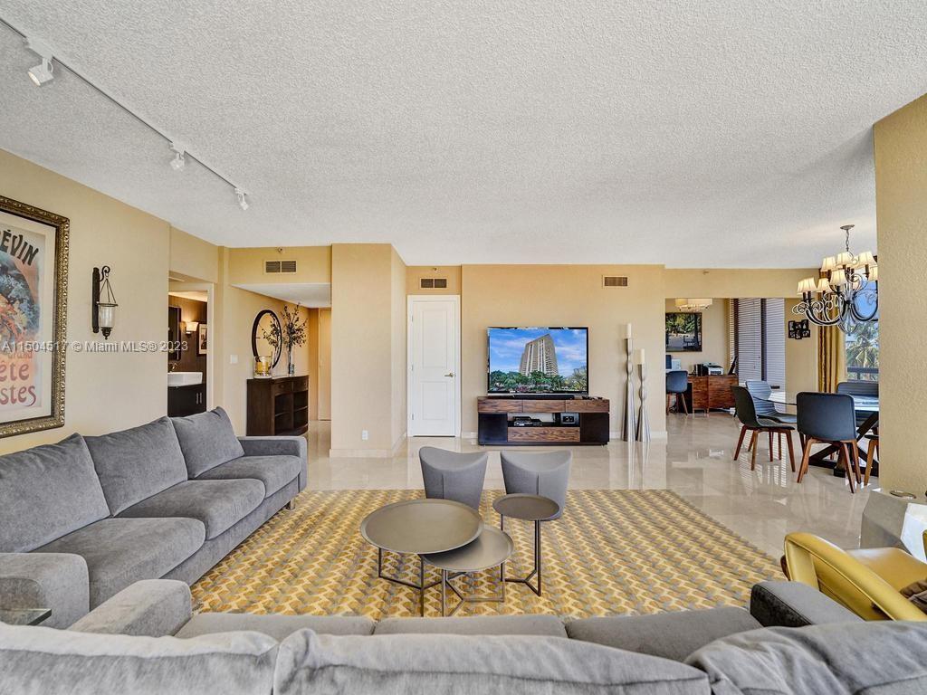 19355 Turnberry Way 3J, Aventura, Florida 33180, 3 Bedrooms Bedrooms, ,2 BathroomsBathrooms,Residentiallease,For Rent,19355 Turnberry Way 3J,A11504517